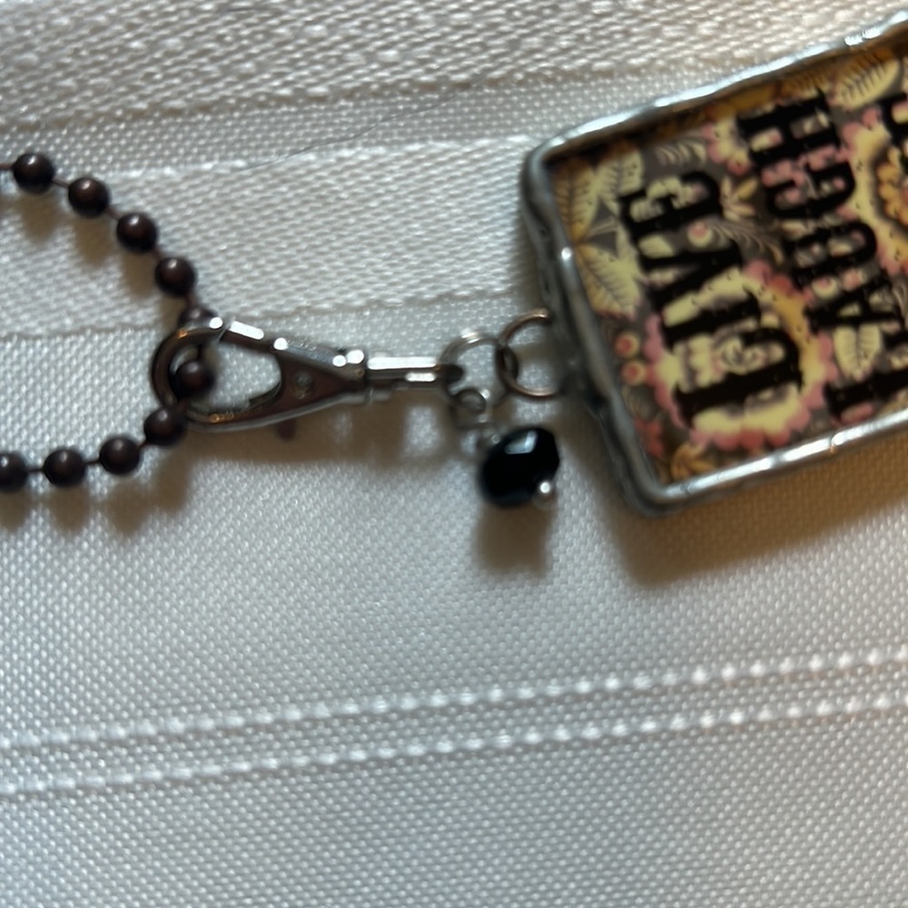SASSPURILLA reverse-able pendant & chain - Picture 5 of 8